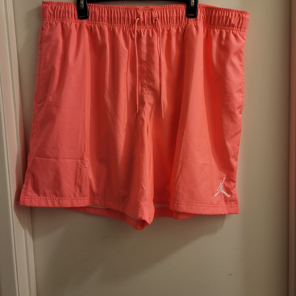 Jordan standard fit shorts